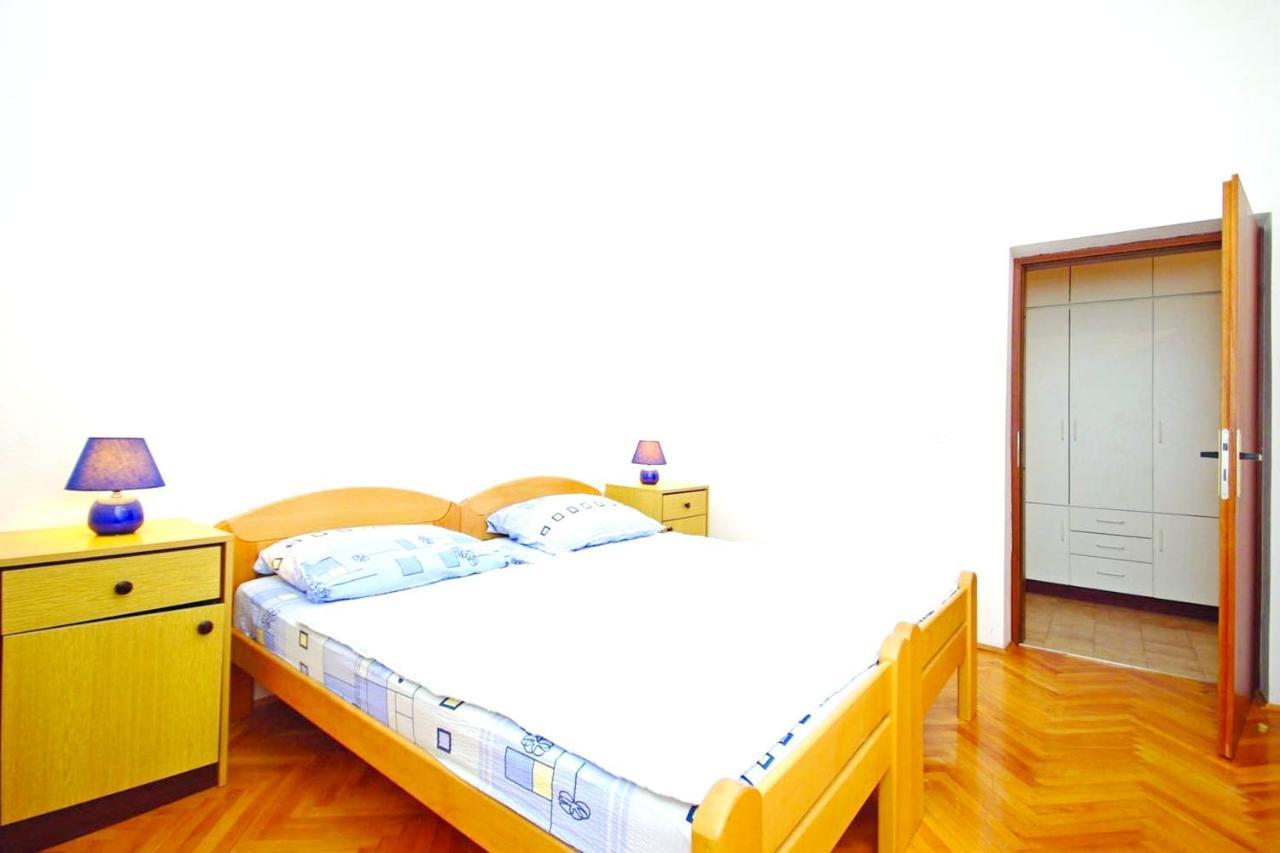 Charming Apartment In Tisno With 2 Bedrooms And Air Conditioning Exterior foto